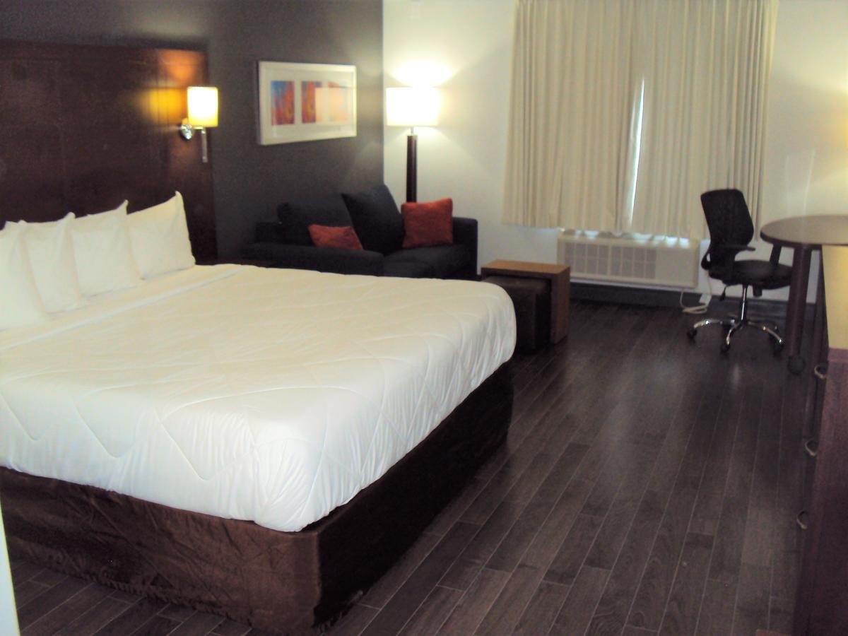 Canadas Best Value Inn Welland Bagian luar foto