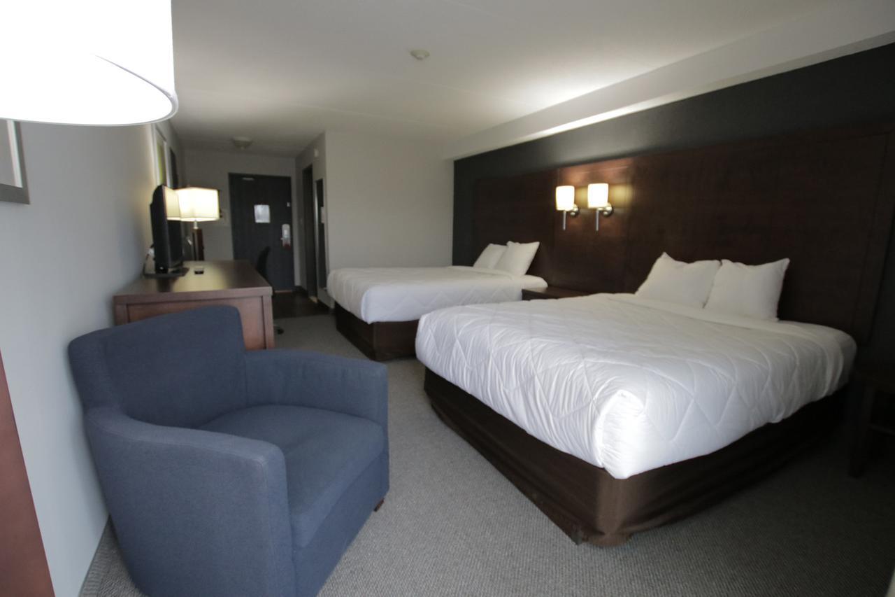 Canadas Best Value Inn Welland Bagian luar foto