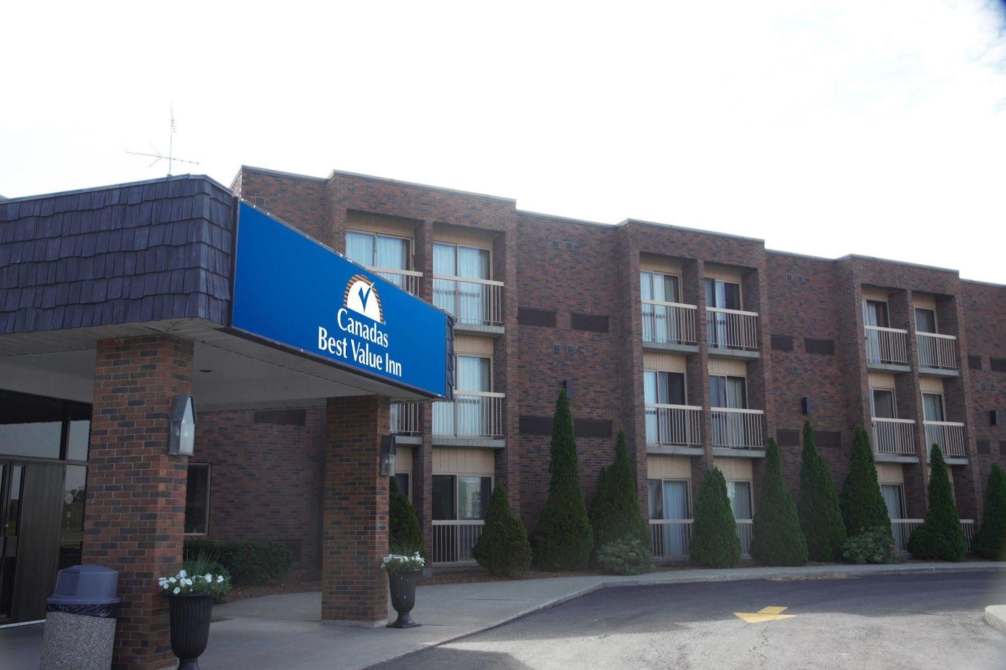 Canadas Best Value Inn Welland Bagian luar foto